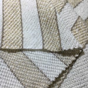 Horizantal stirpe white knitted fabric