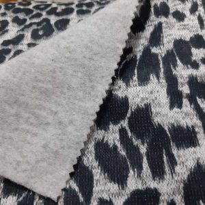 Spotted two fleece knitted fabric