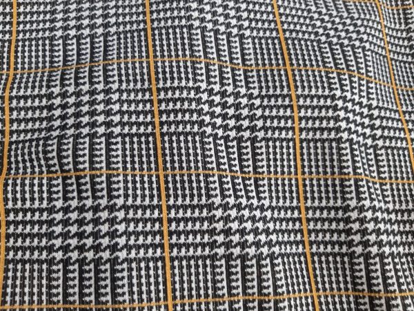 Plaid fnacy knitted fabric