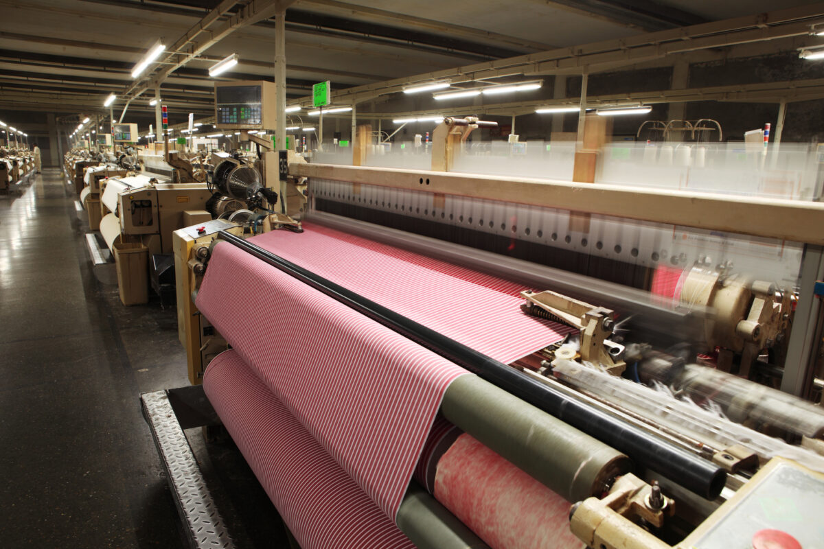 weaving machine in Kamer Fabric